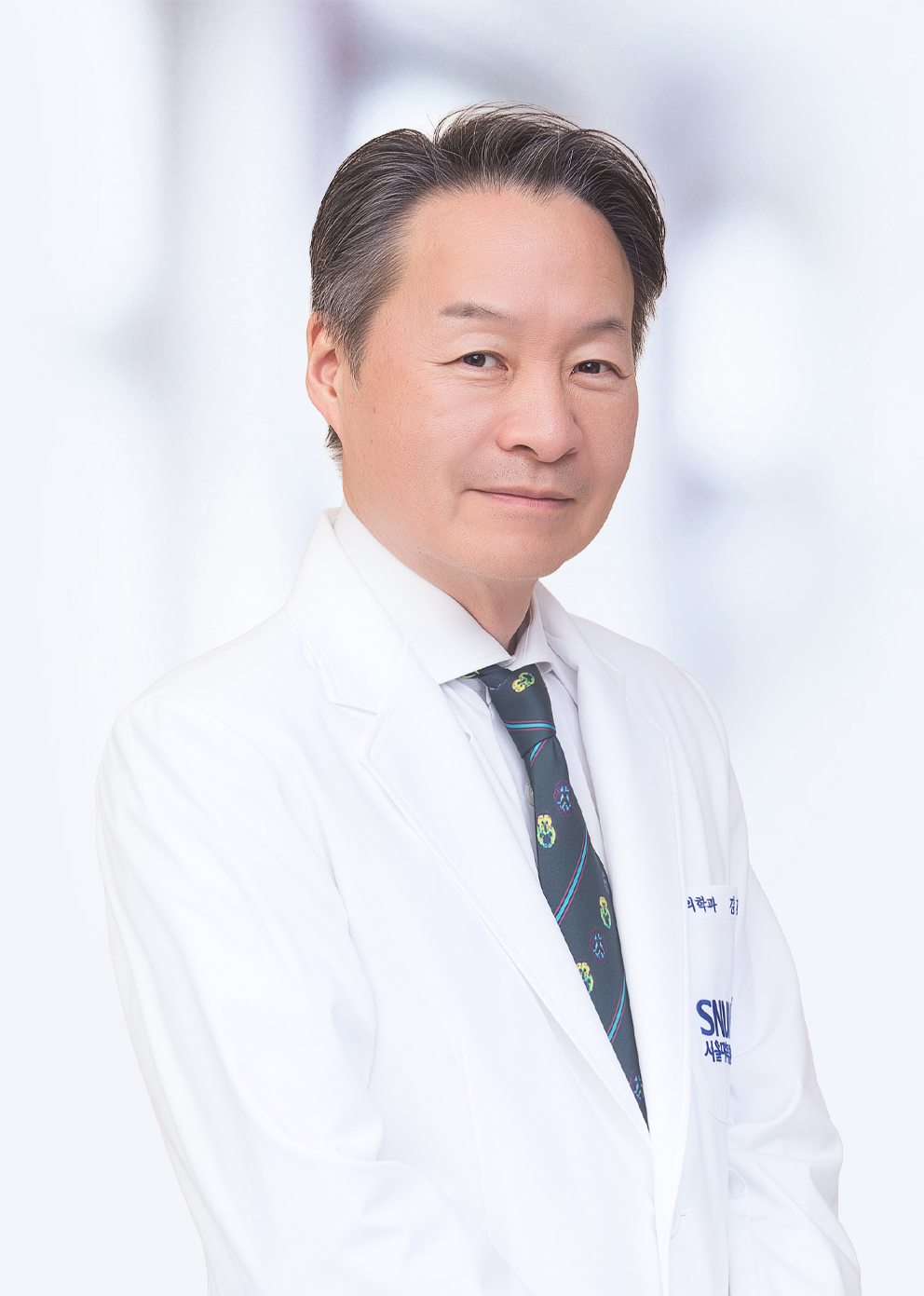 강건욱